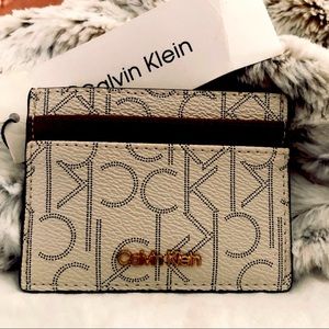 CALVIN KLEIN CARD/COIN HOLDER COLOR ALM/kha/CARAM NWT